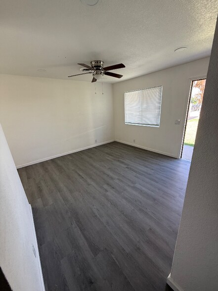 Building Photo - 274 E California St