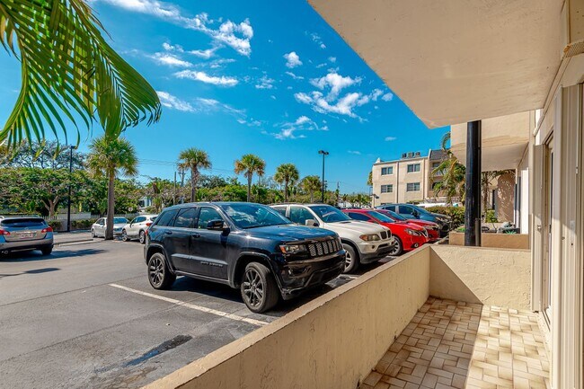 Building Photo - 7765 SW 86th St