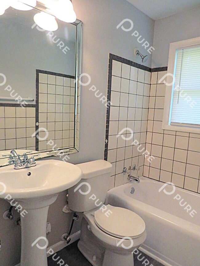 Building Photo - 3110 Leftwich St NW