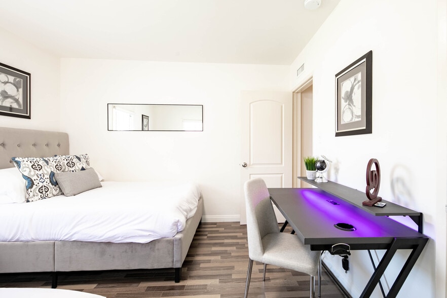 Building Photo - 9088 Emperor Ave