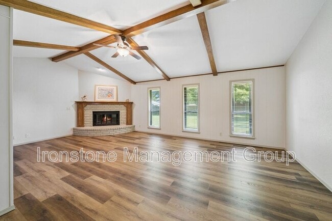 Building Photo - 8405 S Kalanchoe Ave