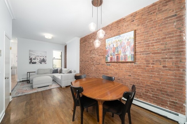 Building Photo - 257 12th St