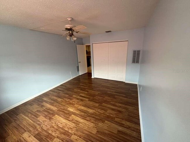 Building Photo - 660 62nd Ave N