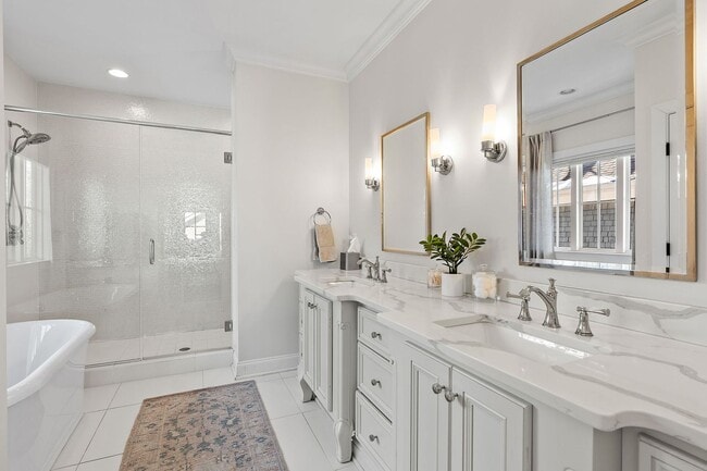 Building Photo - Luxury 12 South Living! $13,000 per month ...