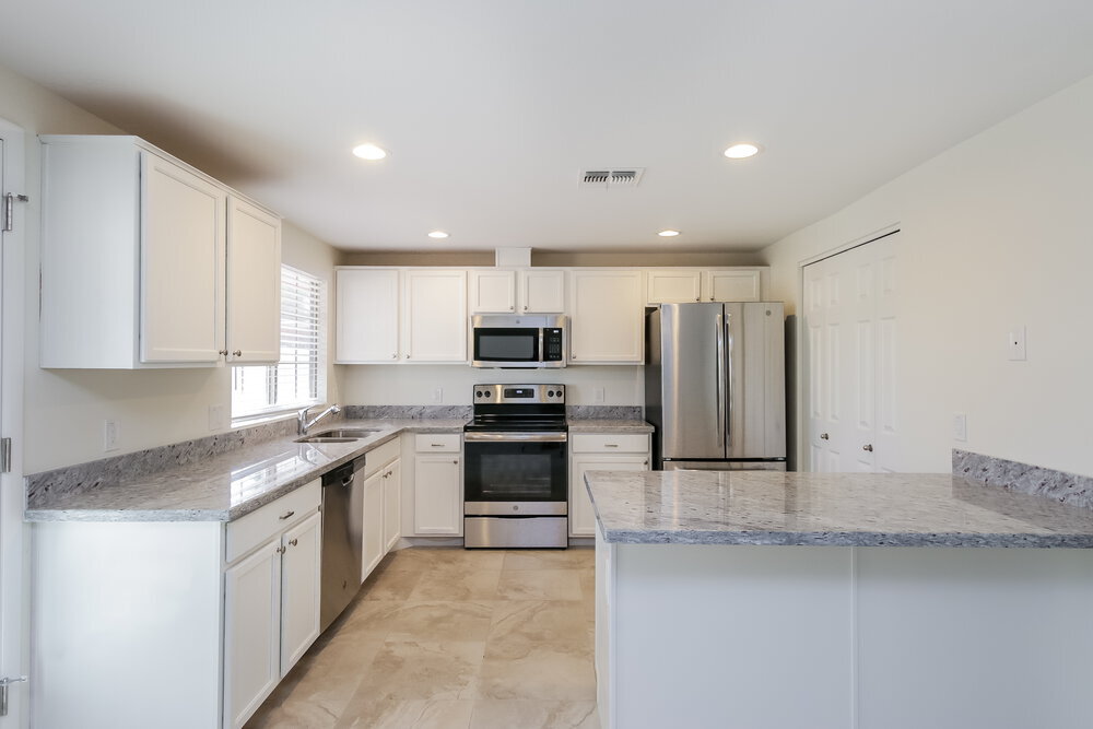 Building Photo - 2123 N Longmore St