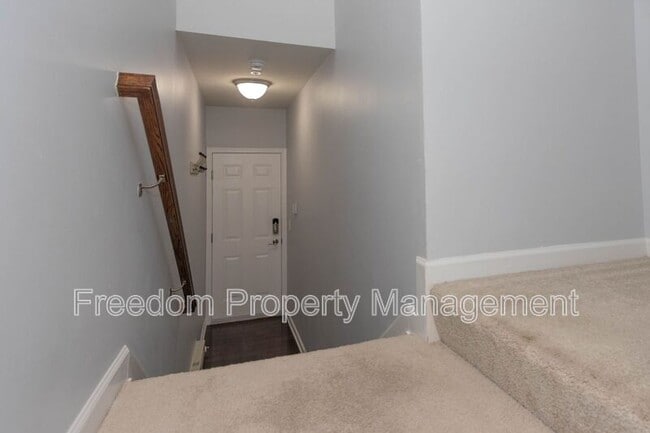 Building Photo - 17002 Beveridge Dr