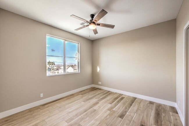 Building Photo - RARE HORSE PROPERTY FOR RENT – NEAR BLM LAND | HENDERSON, NV