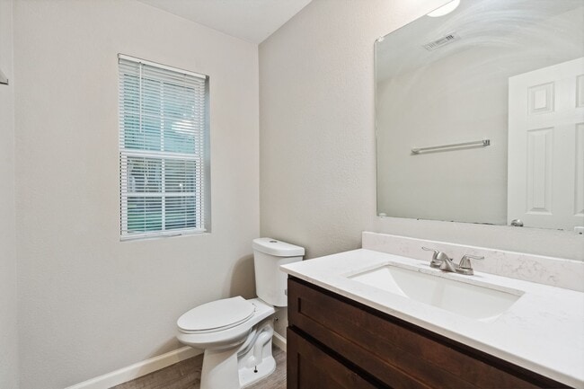 Building Photo - 12321 Ormandy St
