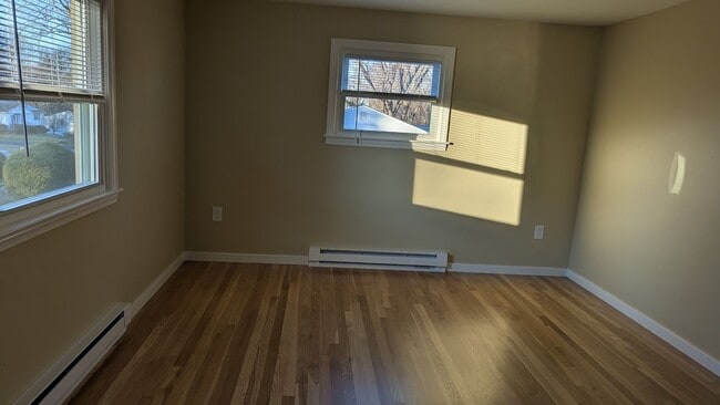 Building Photo - ***Please Respond Directly to the Online Listing, Calls May Not Be Returned***