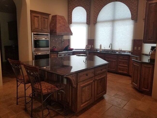 Building Photo - Winter Furnished Rental