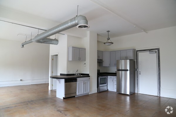 Kitchen - 108 W 2nd St