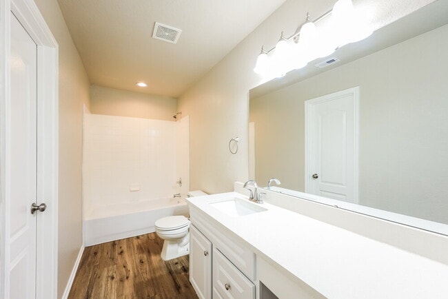 Building Photo - 6206 Kensinger Pass