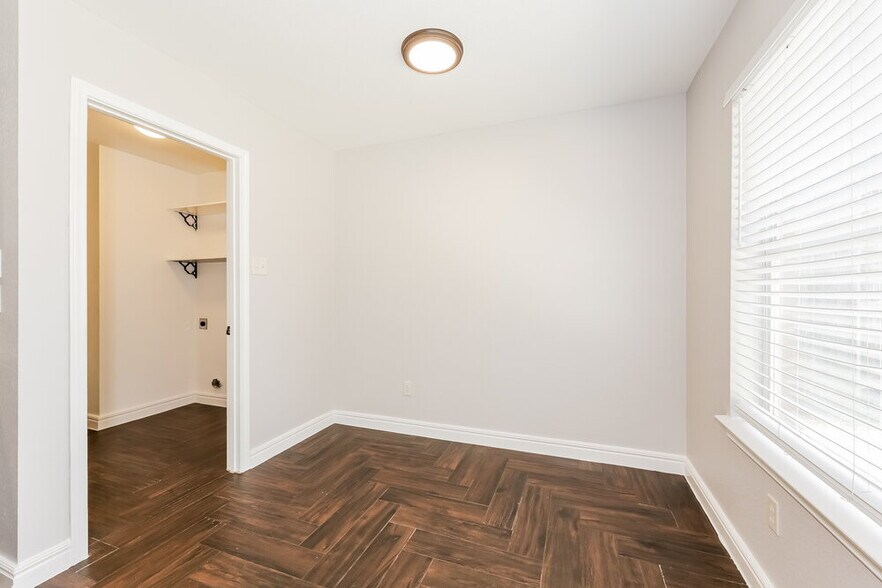 Building Photo - 613 Fawn Meadow Trail