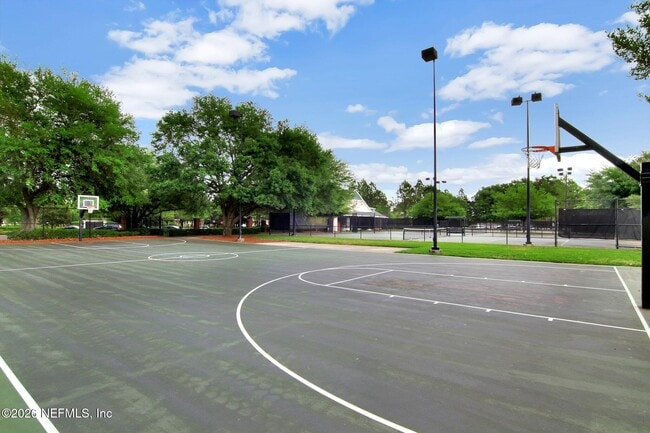 Building Photo - 566 Longmill Ln