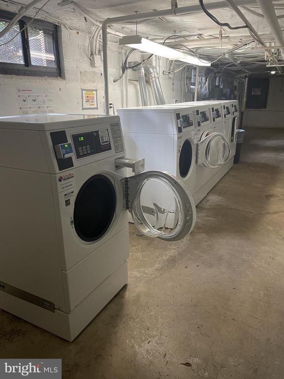 Building Photo - 6610 Potomac Ave