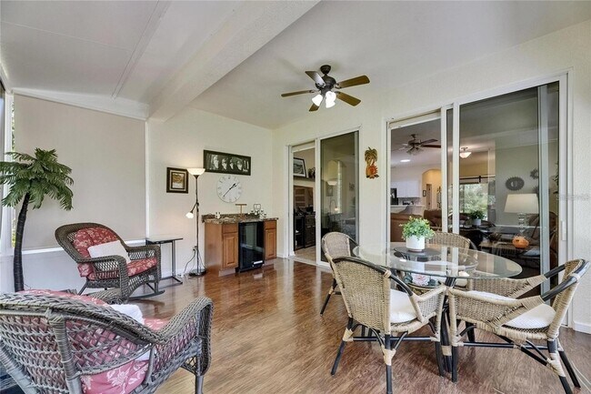 Building Photo - 2068 Sifield Greens Way