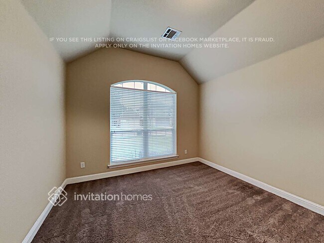 Building Photo - 8125 Trinity Vista Trl