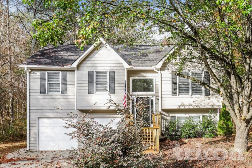 Primary Photo - 1753 Independence Dr