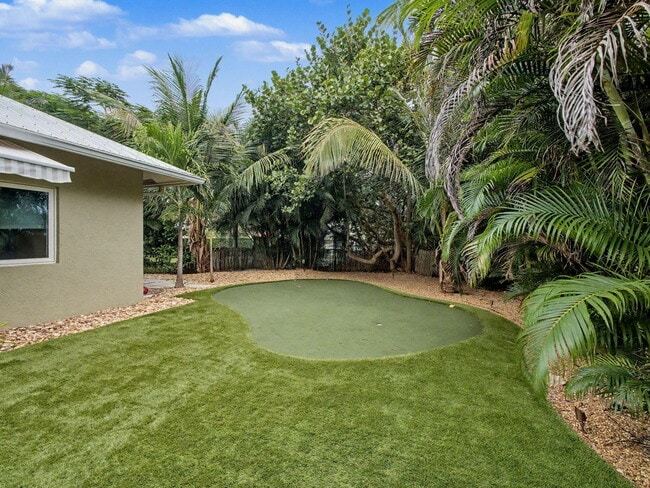 Building Photo - 8121 SE Orchard Terrace