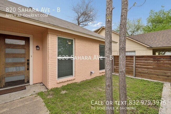 Building Photo - 820 Sahara Ave