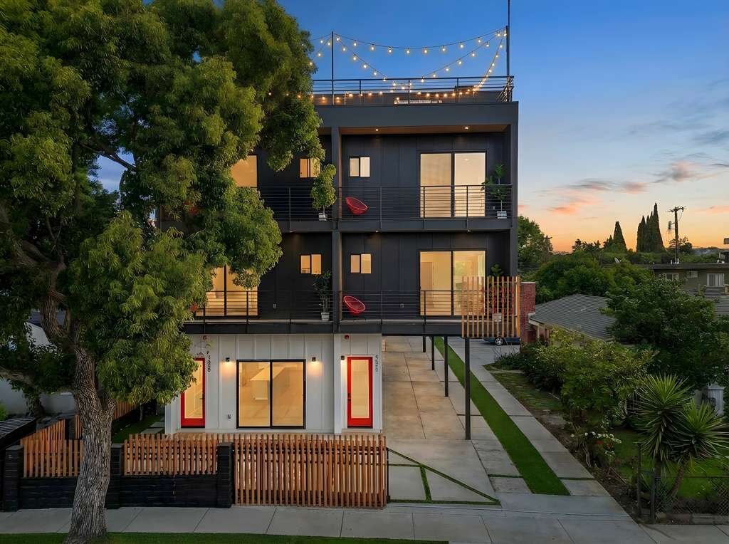 Building Photo - 4800-4802 S Slauson Ave