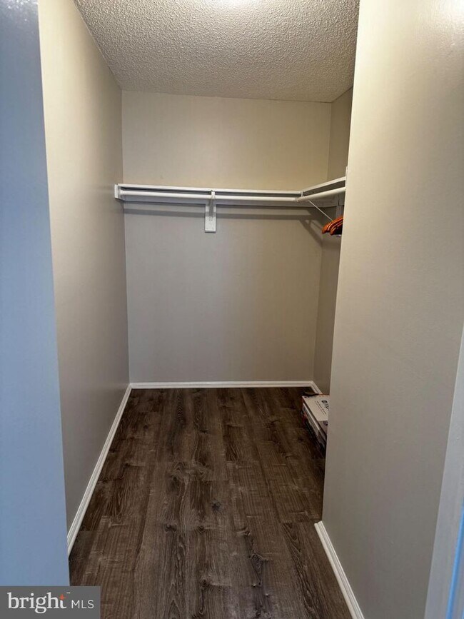 Building Photo - 38 Feiler Ct