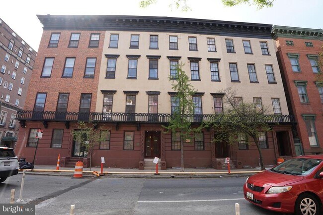 Building Photo - 804 Cathedral St