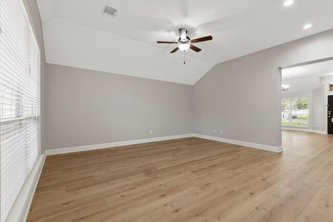 Building Photo - 4000 Witte Cove