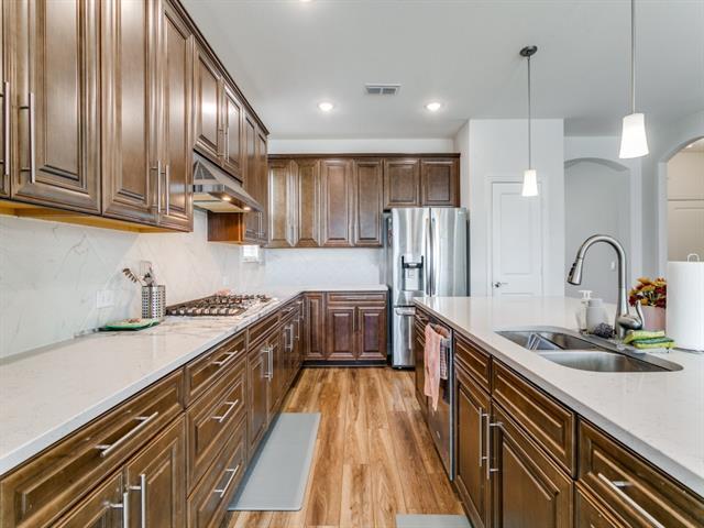 Building Photo - 3137 Lakespring Vis