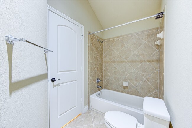 Building Photo - 4623 Montcliff Bend Ln