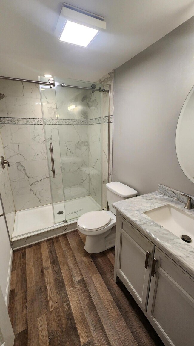 Building Photo - 620 Mistletoe Ct