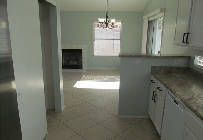 Building Photo - 1417 Spice Sky Dr