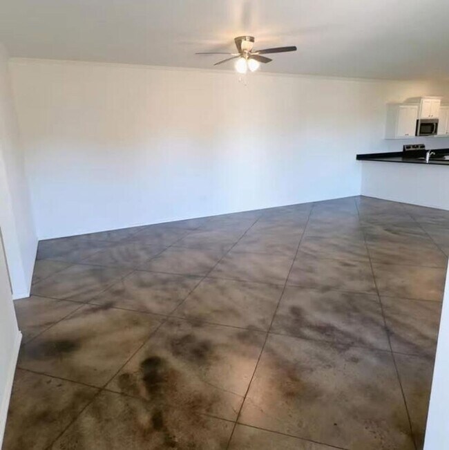 Building Photo - Stunning New 3/2 Townhomes