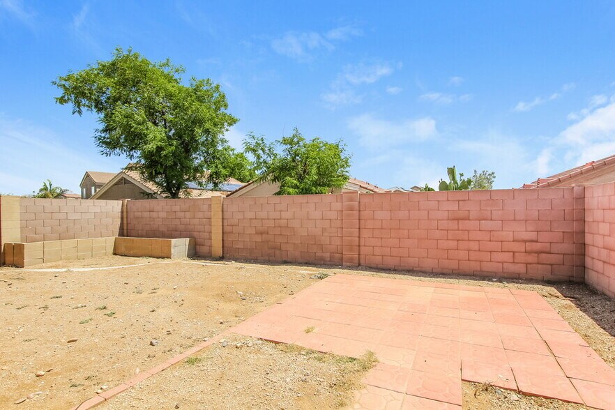 Building Photo - 11249 W Phillip Jacob Dr