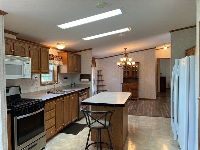 Building Photo - 1447 Rochester St