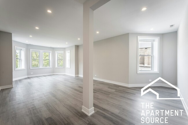 Building Photo - 4317 N Francisco Ave