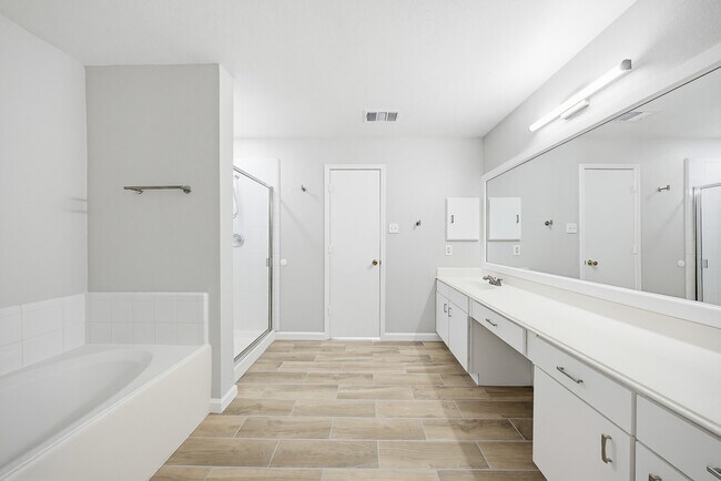 Building Photo - 1114 Joshua Tree Ln