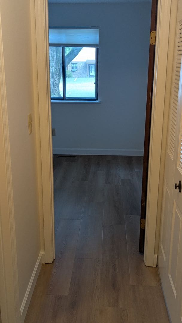 Building Photo - Recently renovated 1st floor condo for ren...