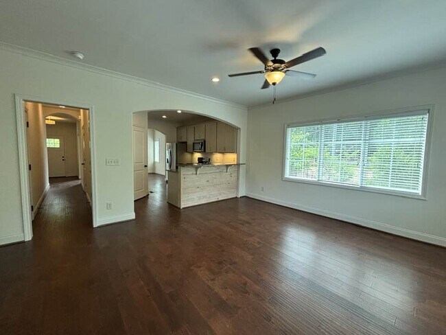 Building Photo - 950 Lennox BlvdBirmingham, AL35216