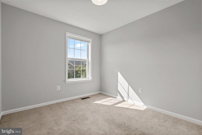 Building Photo - 25628 Pleasant Valley Rd