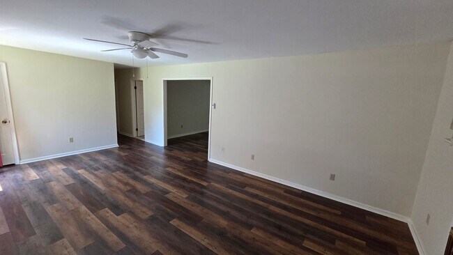 Building Photo - 29305 Pin Oak Way