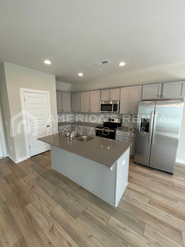 Building Photo - Home for Rent in Cullman, AL!! Available to View with 48 Hours Notice!