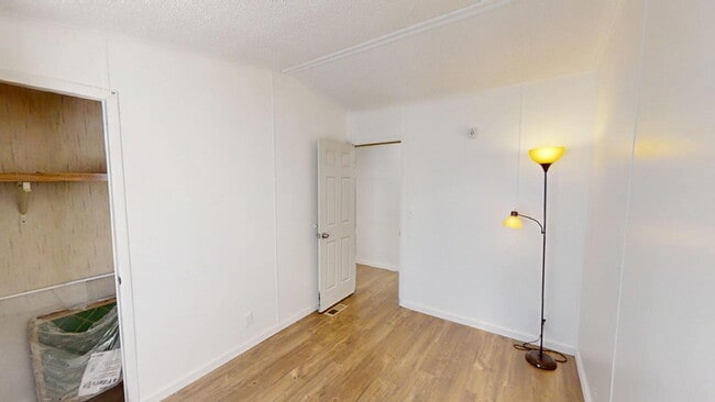 Building Photo - "Charming 3-Bed, 2-Bath Retreat in Gatesvi...