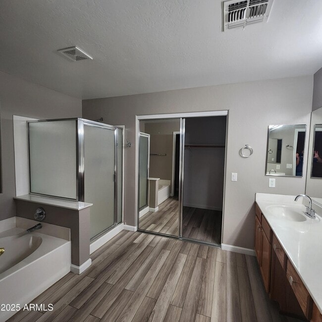 Building Photo - 14230 N 152nd Ln