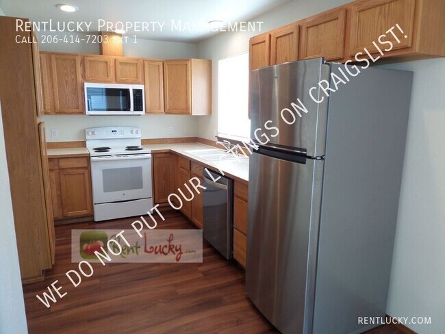 Building Photo - 1512 S Puget Dr
