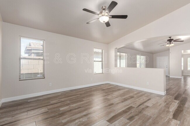 Building Photo - 15820 W Monroe St