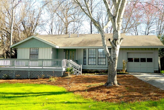 Primary Photo - 471 Lawrence Dr