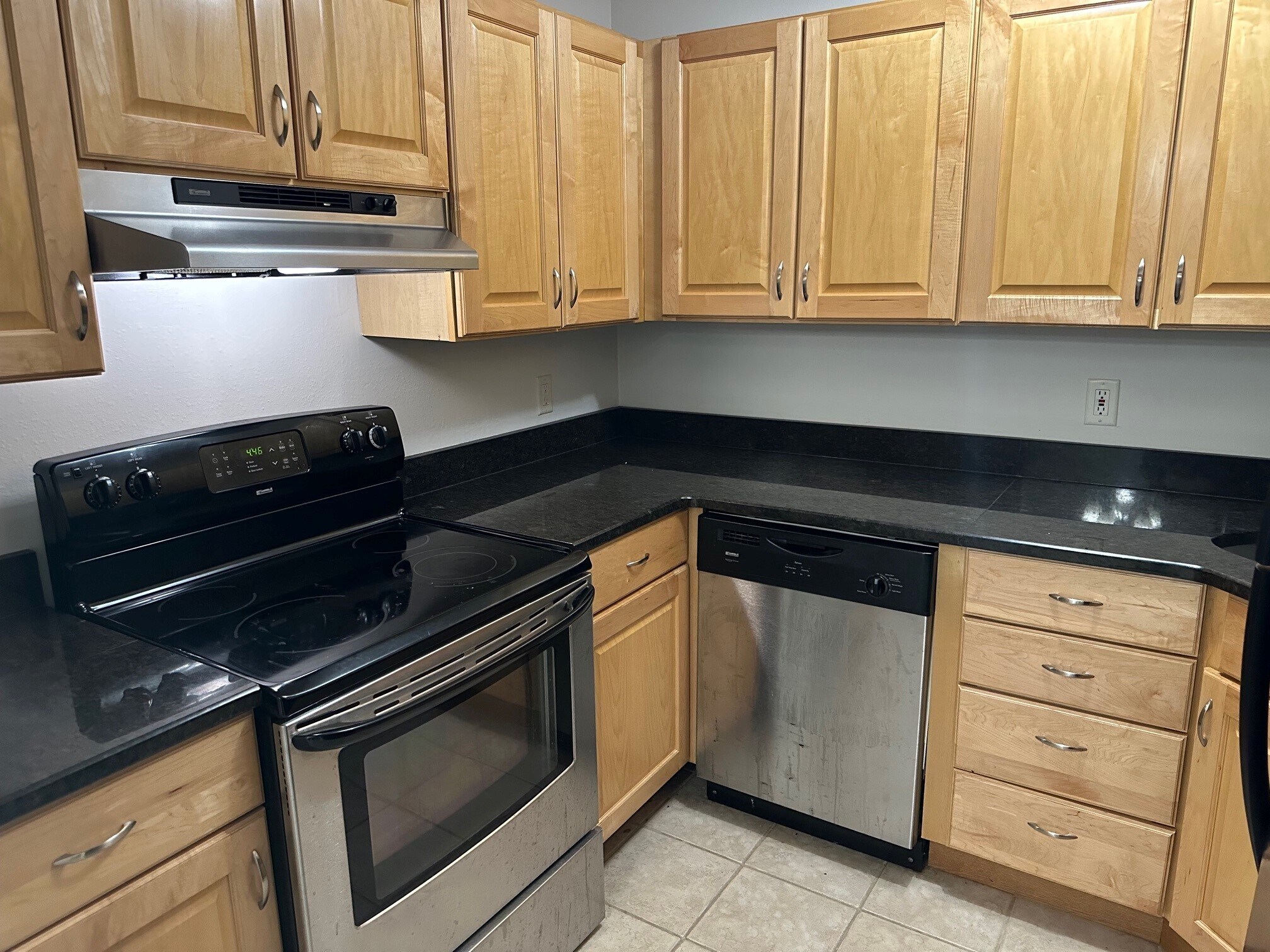 Building Photo - 9064 W Swan Cir