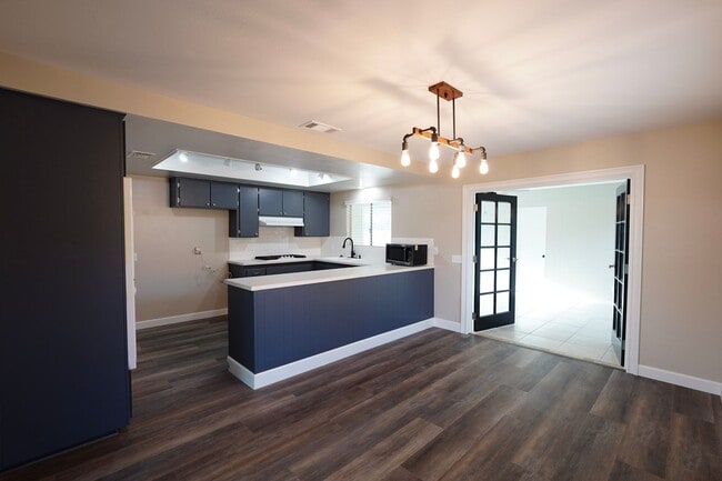 Building Photo - Beautiful Yucaipa Home with Private Garage