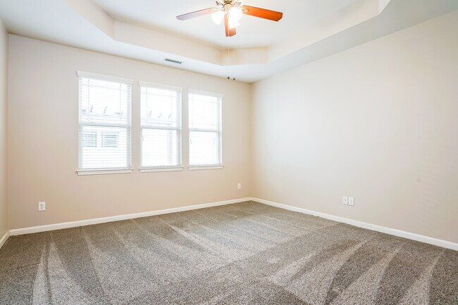 Building Photo - 35 Wensley Ct